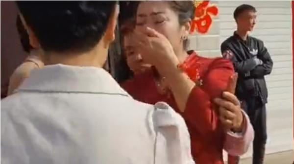 Ngày cưới này liệu có phải là ngày vui hay không? Ảnh: OD.