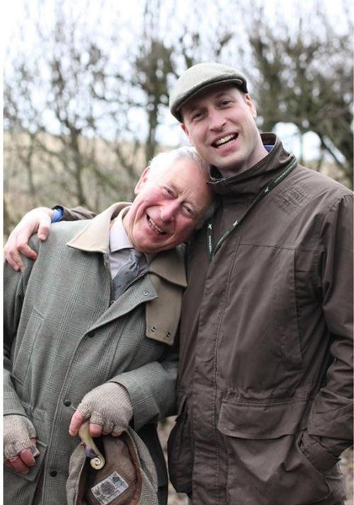 Lại cũng là Kate đã chụp bức ảnh rất đáng yêu này cho chồng và bố chồng. Ảnh: Kate Middleton. Lại cũng là Kate đã chụp bức ảnh rất đáng yêu này cho chồng và bố chồng. Ảnh: Kate Middleton.