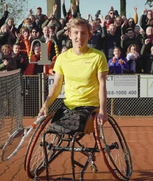 VĐV Niels Vink, 18 tuổi. Ảnh: Mixed Article.