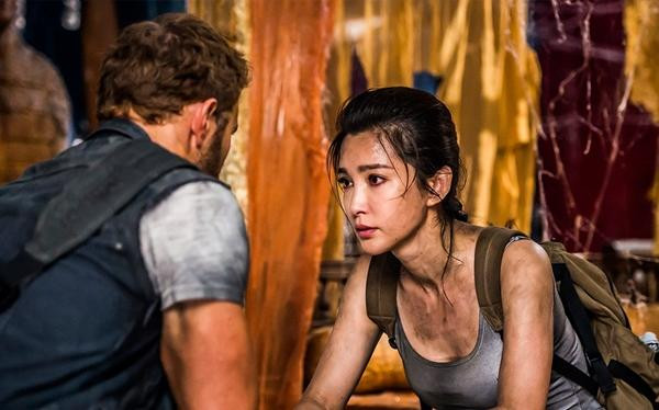 Trong phim thì Lý Băng Băng không ngại lem nhem. Ảnh: Twitter. Trong phim thì Lý Băng Băng không ngại lem nhem. Ảnh: Twitter.