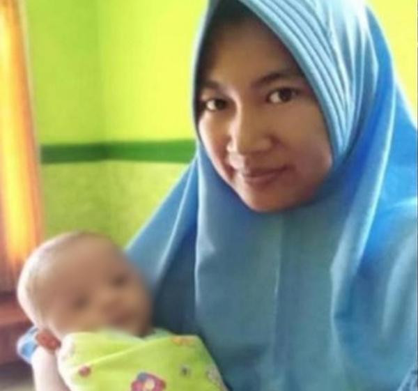 Vợ con của người đàn ông vô cùng yêu công việc. Ảnh: Liputan 6. Vợ con của người đàn ông vô cùng yêu công việc. Ảnh: Liputan 6.