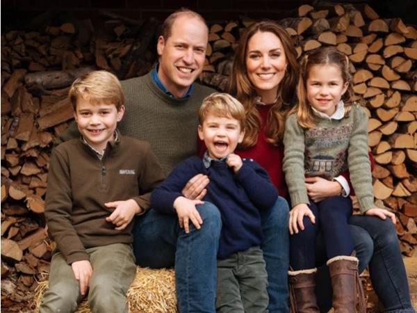 William - Kate đã kết hôn hơn 10 năm và có 3 con. Ảnh: Cung điện Kensington.