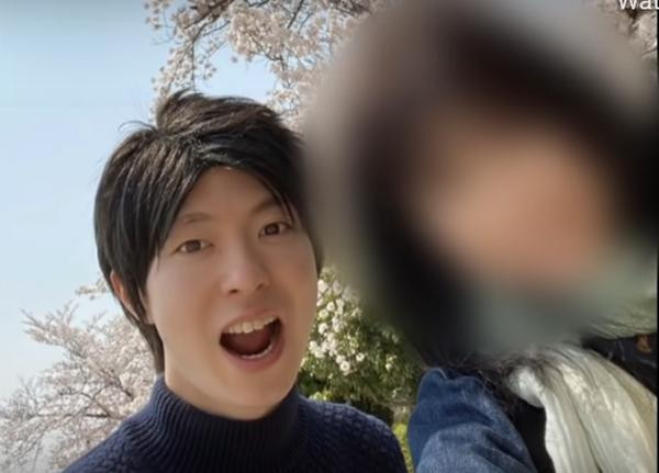 Với cô nào cũng rất thật lòng. Ảnh: MBS. Với cô nào cũng rất thật lòng. Ảnh: MBS.