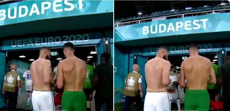 Mỗi cầu thủ đều vừa ghi bàn vào lưới đối phương nhưng đã đổi áo ngay trước khi đi vào đường hầm. Ảnh: Twitter. Mỗi cầu thủ đều vừa ghi bàn vào lưới đối phương nhưng đã đổi áo ngay trước khi đi vào đường hầm. Ảnh: Twitter.