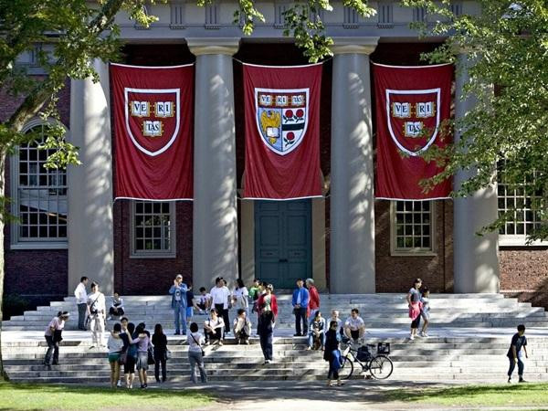 ĐH Harvard. Ảnh: Bloomberg. ĐH Harvard. Ảnh: Bloomberg.