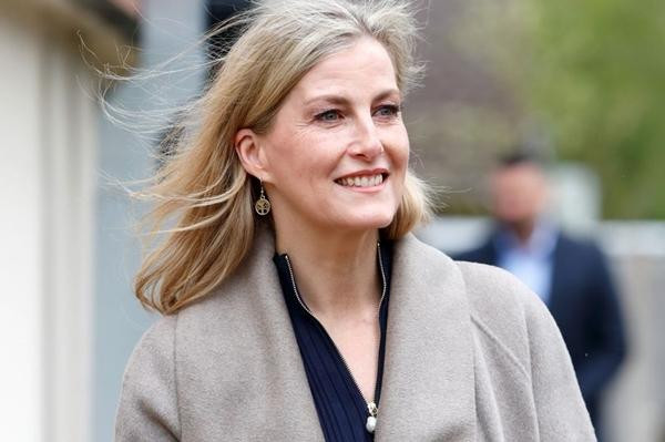 Bà Sophie, con dâu của Nữ hoàng, tỏ ra không quan tâm đến cuộc phỏng vấn của Harry - Meghan. Ảnh: Getty.