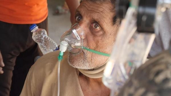 Tình hình ở Ấn Độ nói chung, và ở thủ đô nói riêng, đang cực kỳ nghiêm trọng. Ảnh: Sky News. Tình hình ở Ấn Độ nói chung, và ở thủ đô nói riêng, đang cực kỳ nghiêm trọng. Ảnh: Sky News.