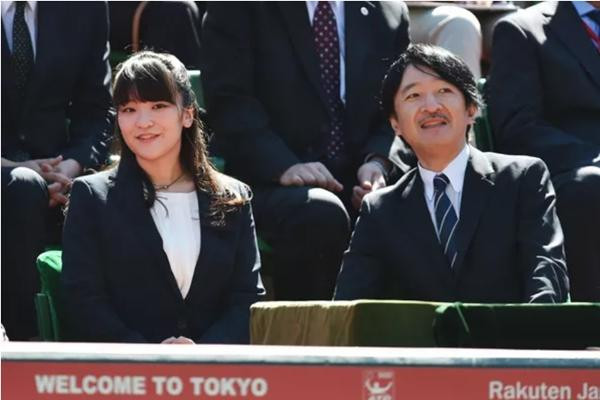 Công chúa Mako và cha, Thân vương Fumihito. Ảnh: Getty Images.