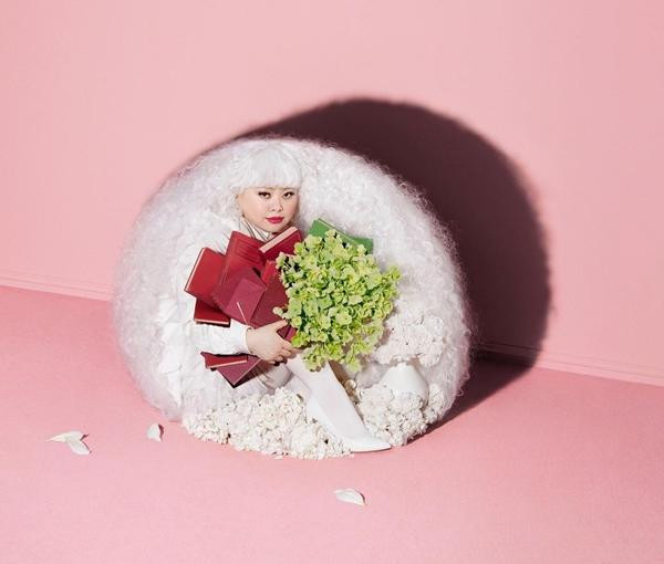 Ảnh: Naomi Watanabe, Yuni Yoshida. Ảnh: Naomi Watanabe, Yuni Yoshida.