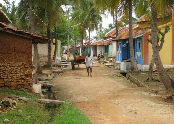 Một khu làng ở bang Karrnataka. Ảnh minh họa: Mapio.