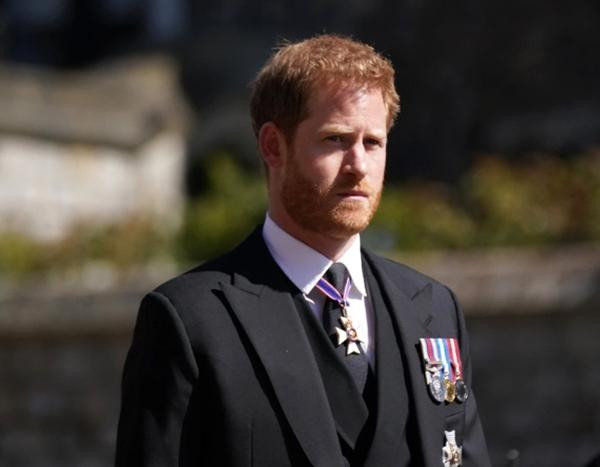 Harry khi về Anh vào giữa tháng 4. Ảnh: Getty.