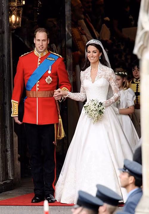 William và Kate trong ngày cưới. Ảnh: Hello.