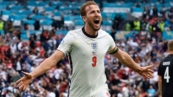 Cuối cùng thì Harry Kane đã ghi được bàn cho đội tuyển Anh ở EURO lần này. Ảnh: Sky Sports.