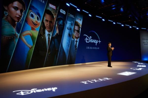 CEO Oh Sang-ho của Walter Disney Hàn Quốc giới thiệu về nội dung của dịch vụ Disney+ tại châu Á. Ảnh: Disney. CEO Oh Sang-ho của Walter Disney Hàn Quốc giới thiệu về nội dung của dịch vụ Disney+ tại châu Á. Ảnh: Disney.