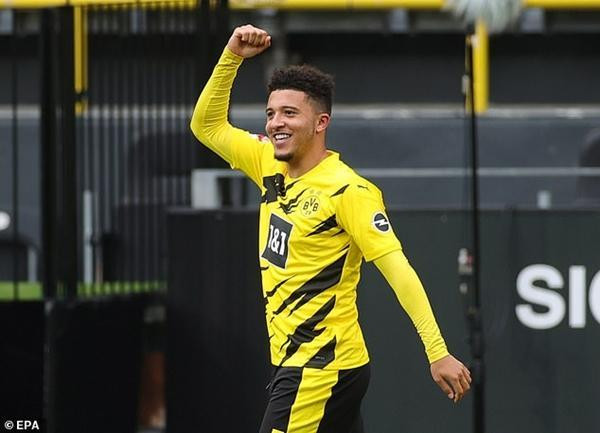 Sancho trẻ, khỏe và đang chơi rất tốt ở Bundesliga. Ảnh: EPA. Sancho trẻ, khỏe và đang chơi rất tốt ở Bundesliga. Ảnh: EPA.