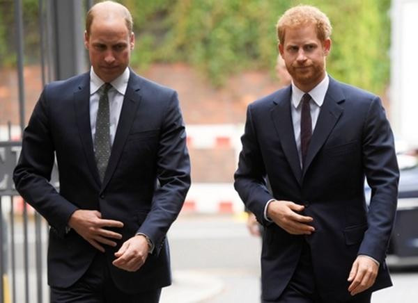 Phía Hoàng tử William đã phản ứng sau lời cáo buộc rằng anh là người đứng sau chiến dịch đưa thông tin không có lợi về em trai mình. Ảnh: AFP. Phía Hoàng tử William đã phản ứng sau lời cáo buộc rằng anh là người đứng sau chiến dịch đưa thông tin không có lợi về em trai mình. Ảnh: AFP.