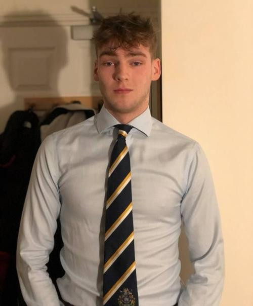 Jack quyết tâm dùng kiến thức trong sách giáo khoa để kiện chủ nhà. Ảnh: SWNS. Jack quyết tâm dùng kiến thức trong sách giáo khoa để kiện chủ nhà. Ảnh: SWNS.