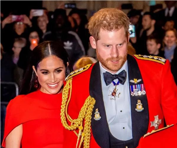 Nhiều người thắc mắc khi mãi mà tên con gái của Harry - Meghan không được thêm vào danh sách kế vị của Hoàng gia Anh. Ảnh: Shutterstock. Nhiều người thắc mắc khi mãi mà tên con gái của Harry - Meghan không được thêm vào danh sách kế vị của Hoàng gia Anh. Ảnh: Shutterstock.