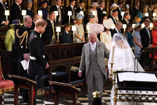 Thái tử Charles đã đứng bên Meghan thay cho cha cô vào ngày cô kết hôn. Ảnh: WPA/ Getty Images.