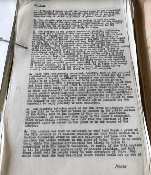 Một trang trong văn bản "bằng chứng" mà tờ The Guardian đăng tải. Ảnh: The Guardian. Một trang trong văn bản "bằng chứng" mà tờ The Guardian đăng tải. Ảnh: The Guardian.