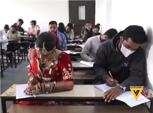 Rất bình tĩnh làm bài. Ảnh: Times of India.