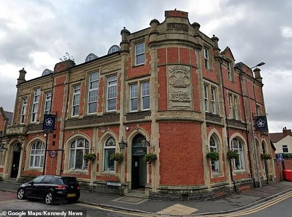 Quán The Lansdowne. Ảnh: Google Maps. Quán The Lansdowne. Ảnh: Google Maps.