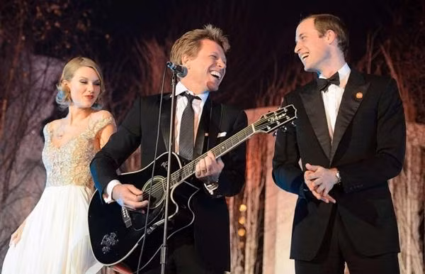Theo William, việc Taylor Swift "lôi kéo" anh lên hát đã khiến anh học được một điều quan trọng. Ảnh: GMA.