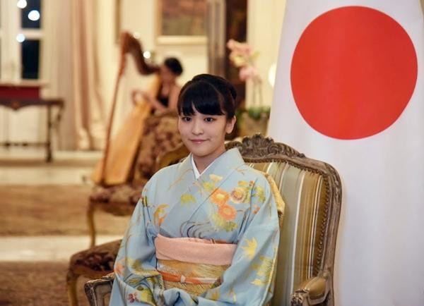 Sau khi cưới, Mako dự định sẽ cùng chồng sang Mỹ sống cuộc sống bình thường. Ảnh: Reuters.