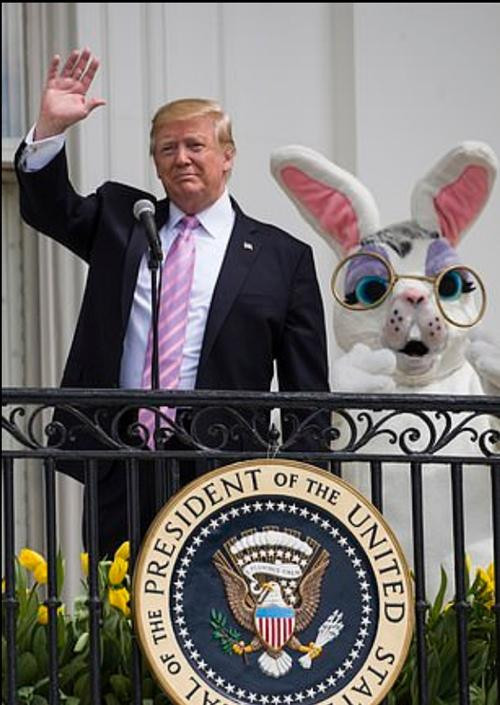 Ông Trump vào Lễ Phục Sinh năm 2019, khi ông còn là Tổng thống. Ảnh: AP.