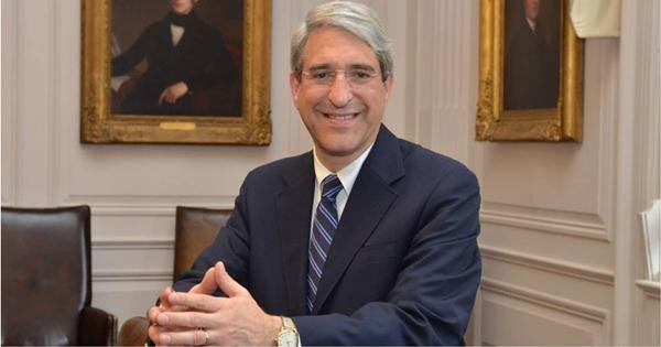 Hiệu trưởng ĐH Yale. Ảnh: MS. Hiệu trưởng ĐH Yale. Ảnh: MS.