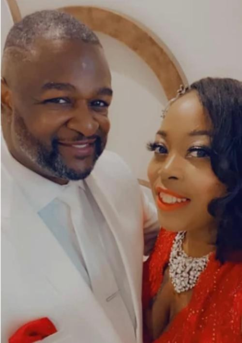 Đây là cặp đôi đã gửi hóa đơn đòi tiền khách. Ảnh: NY Post. Đây là cặp đôi đã gửi hóa đơn đòi tiền khách. Ảnh: NY Post.