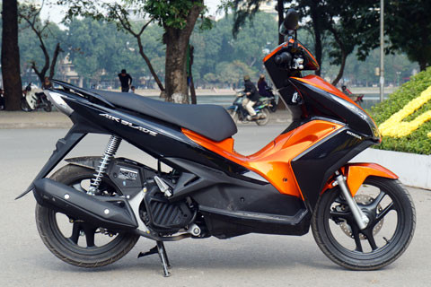 Yên khá thấp phù hợp cho cả nam và nữ