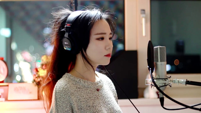 J.Fla là "thánh cover" Hàn Quốc sở hữu Channel có 13,5 triệu subcribers. Hiện tượng mạng Hương Ly và những gương mặt đình đám trong làng cover ảnh 4