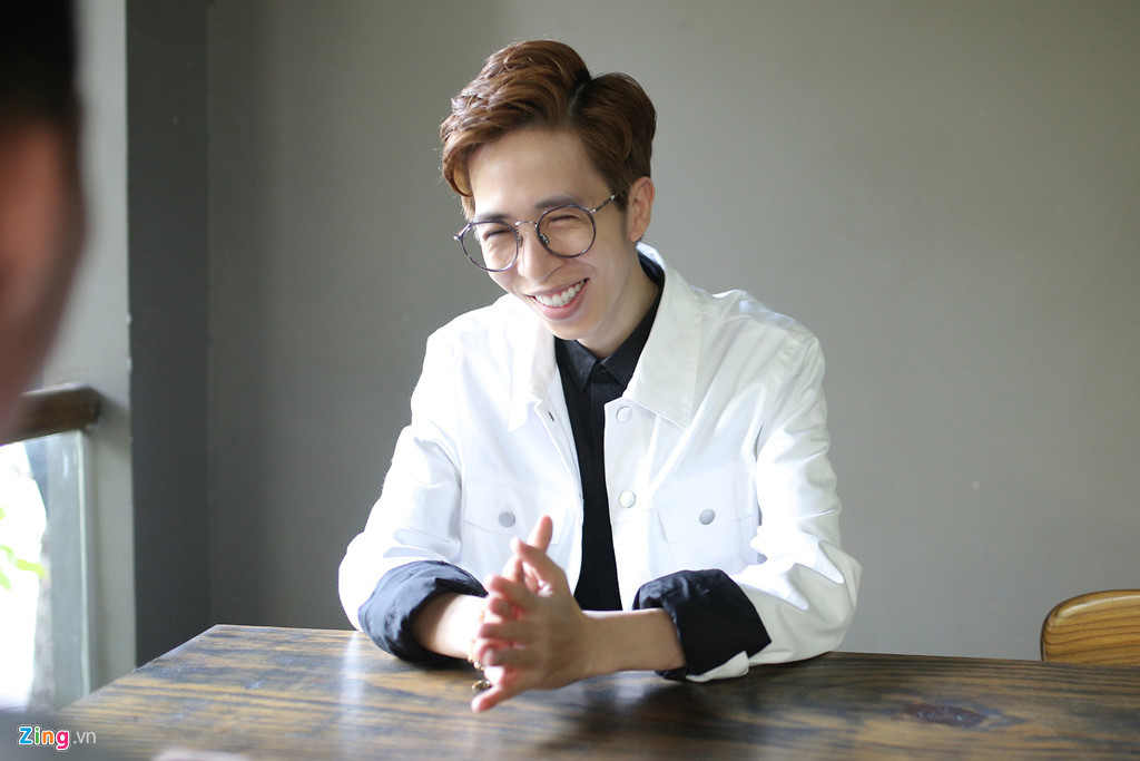 Bỏ làm vlog, người bán bánh mì, người chuyển hướng ca hát, kinh doanh ảnh 3