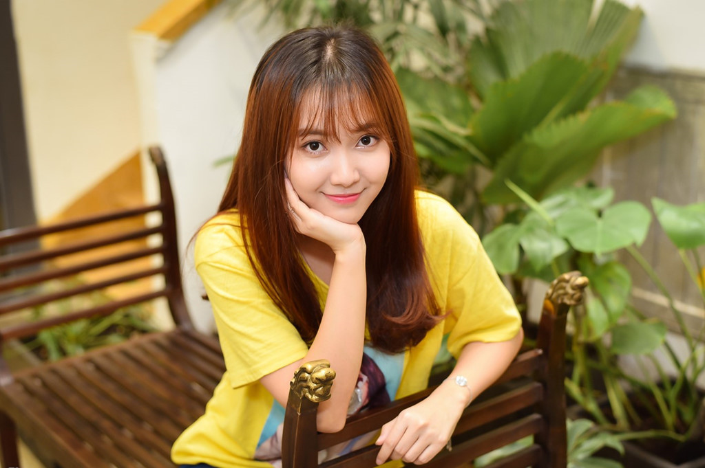 Jang Mi từng được dân mạng đặt biệt danh "thánh nữ Bolero" trước khi quyết định chuyển hướng sang nhạc trẻ. Hiện tượng mạng Hương Ly và những gương mặt đình đám trong làng cover ảnh 2