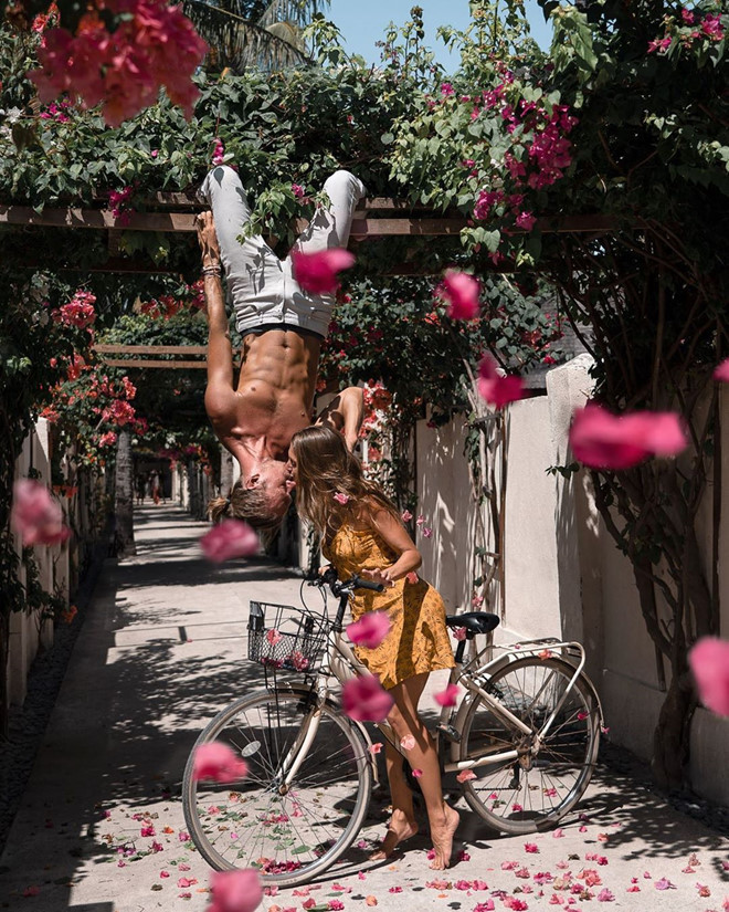 Cặp blogger Mỹ bị chỉ trích mạo hiểm tính mạng vì một bức ảnh sống ảo ảnh 2