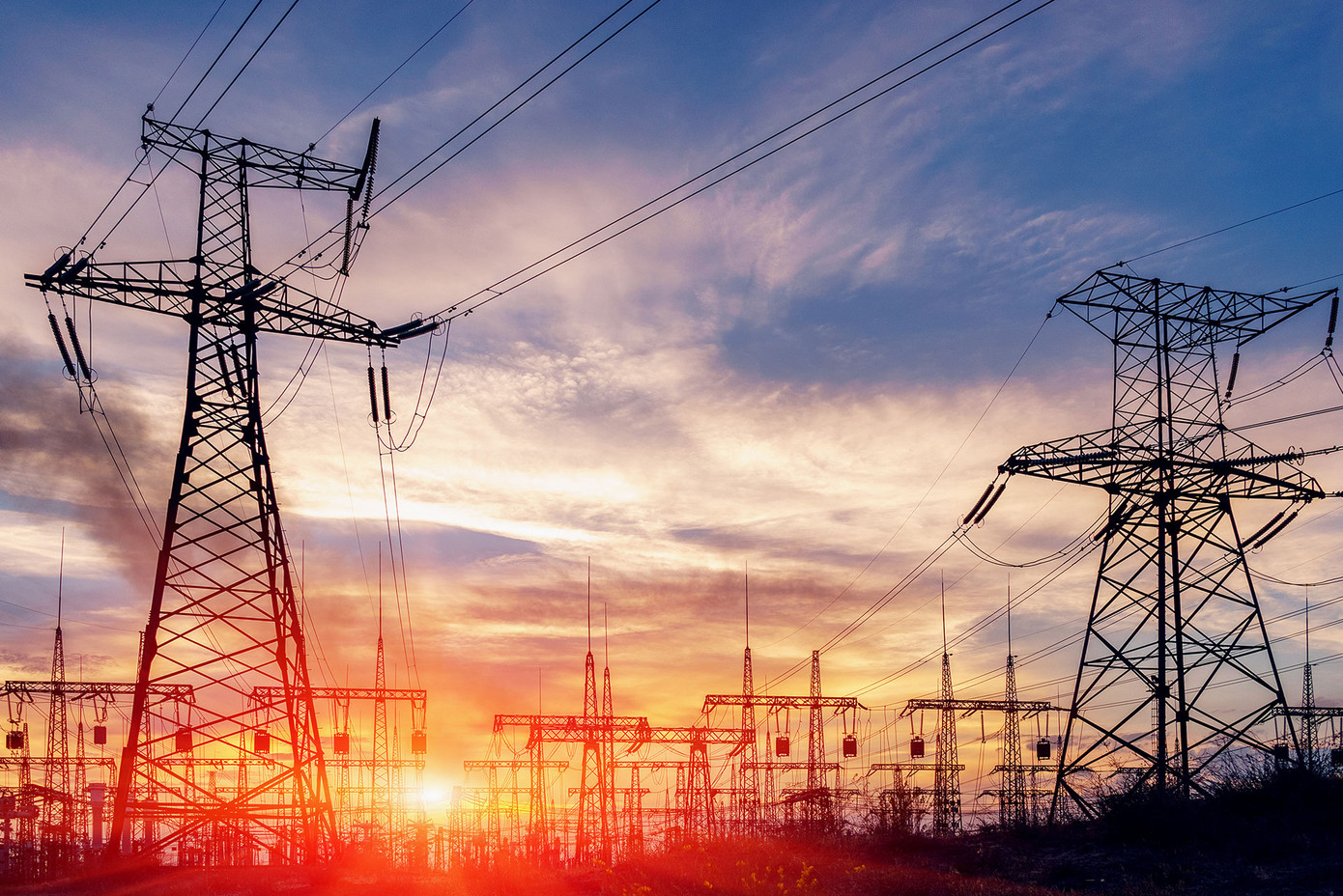 VNECO hoạt động chính trong các lĩnh vực Xây lắp các công trình hệ thống lưới điện và trạm biến áp đến 500KV (ảnh: VNECO). VNECO hoạt động chính trong các lĩnh vực Xây lắp các công trình hệ thống lưới điện và trạm biến áp đến 500KV (ảnh: VNECO).