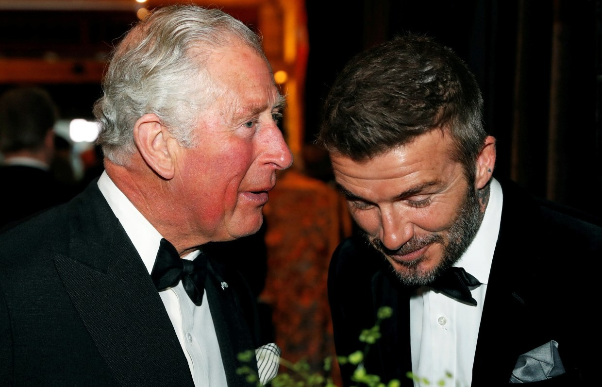 Vua Charles và David Beckham nói chuyện thân thiết trong lần gặp gỡ vào năm 2019. Ảnh: Getty Images. Vua Charles và David Beckham nói chuyện thân thiết trong lần gặp gỡ vào năm 2019. Ảnh: Getty Images.