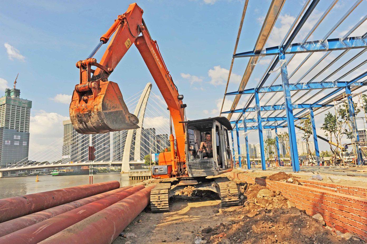 Người dân TPHCM và những người yêu TPHCM đang mong đợi bến phà Thủ Thiêm mới sớm được đưa vào hoạt động trong dịp Tết Nguyên Đán 2024, tạo ra một nét văn hóa kết hợp hài hòa truyền thống và hiện đại. Người dân TPHCM và những người yêu TPHCM đang mong đợi bến phà Thủ Thiêm mới sớm được đưa vào hoạt động trong dịp Tết Nguyên Đán 2024, tạo ra một nét văn hóa kết hợp hài hòa truyền thống và hiện đại.