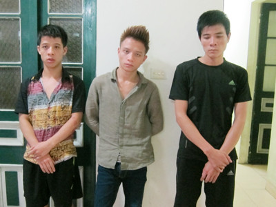 Ba trong bốn đối tượng trong băng nhóm cướp giật bị bắt giữ. Ba trong bốn đối tượng trong băng nhóm cướp giật bị bắt giữ