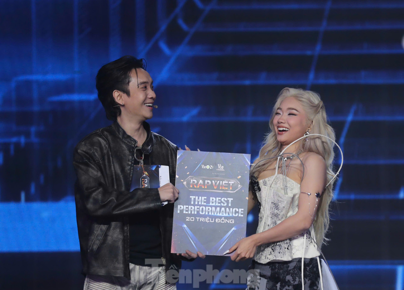 Năm nay, Rap Việt bổ sung 2 giải thưởng phụ để khích lệ thí sinh. Nhật Hoàng thắng ở hạng mục Tiết mục có lượt xem nhiều nhất sau tuần đầu tiên. Danmy, học trò Karik, được vinh danh là thí sinh có sân khấu trình diễn ấn tượng nhất. Hai rapper Manbo và Coolkid là những thí sinh nhận bình chọn cao nhất từ khán giả qua mỗi vòng đấu.