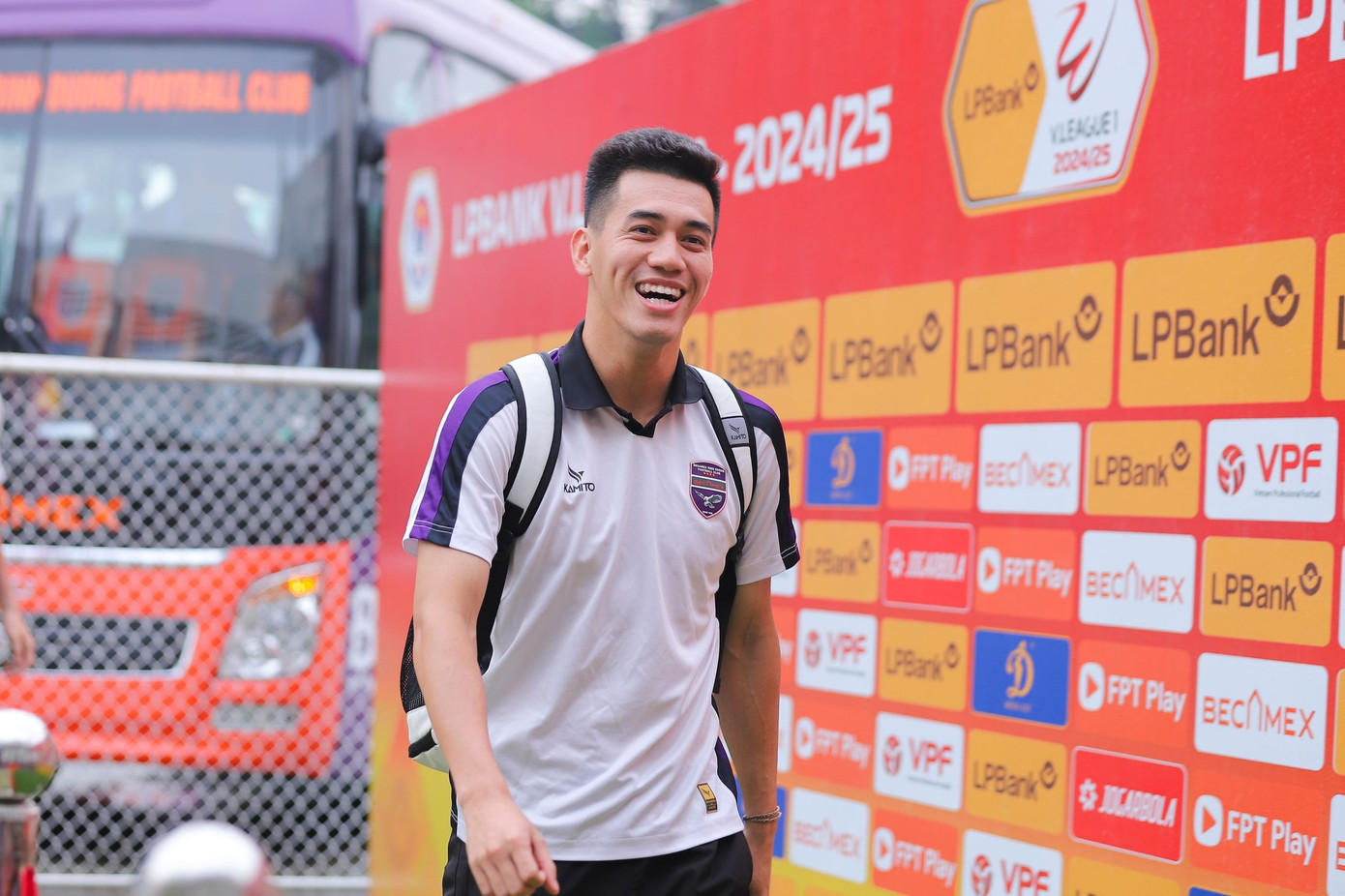 SLNA trắng tay trên sân Bình Dương, nguy cơ để SHB Đà Nẵng bám đuổi ảnh 7