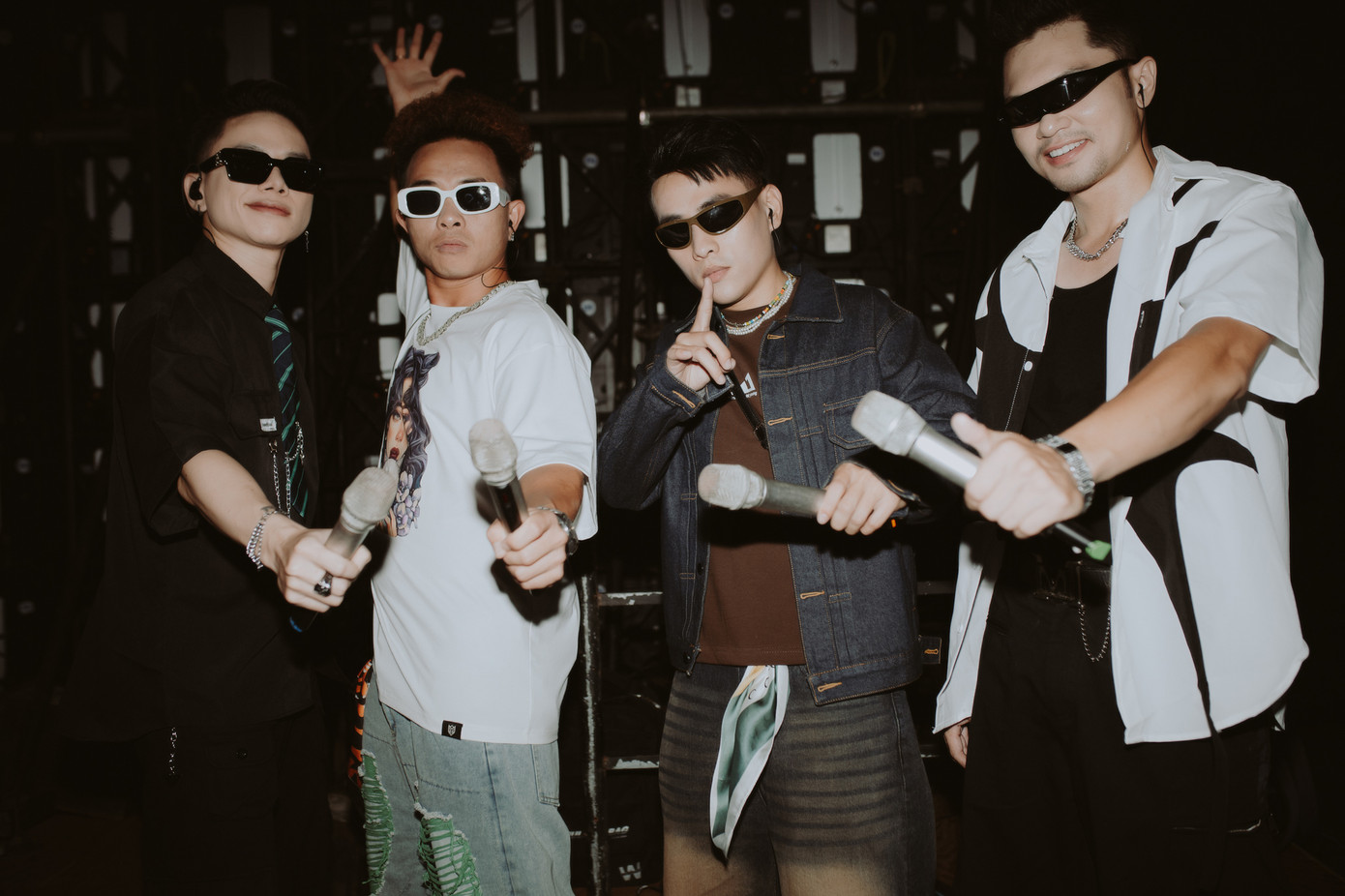 FB Boiz trở lại với cú tái xuất của Hoàng Tôn nhưng không có Kay Trần.