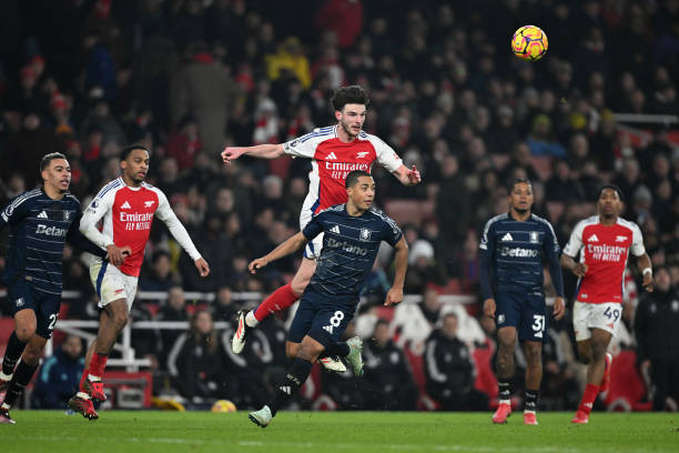 Cầu thủ Arsenal bị vắt cạn sức sau chuỗi trận gần đây.