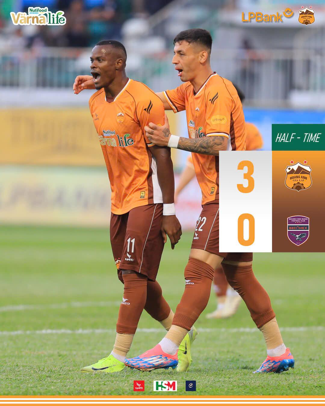 Đè bẹp Bình Dương, HAGL tiến dài trong cuộc đua trụ hạng ảnh 11