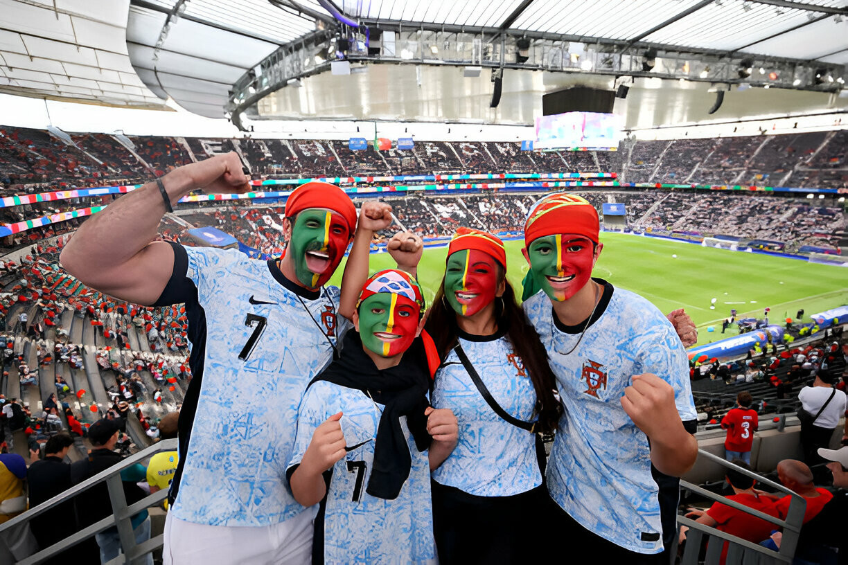 Thủ môn Diego Costa làm chuyện khó tin, Bồ Đào Nha loại Slovenia sau loạt luân lưu ảnh 10 Thủ môn Diego Costa làm chuyện khó tin, Bồ Đào Nha loại Slovenia sau loạt luân lưu ảnh 10