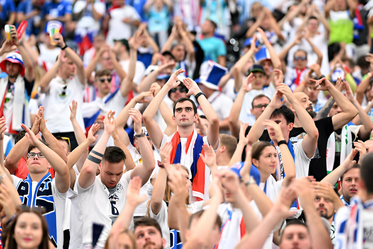 Thủ môn Diego Costa làm chuyện khó tin, Bồ Đào Nha loại Slovenia sau loạt luân lưu ảnh 12 Thủ môn Diego Costa làm chuyện khó tin, Bồ Đào Nha loại Slovenia sau loạt luân lưu ảnh 12