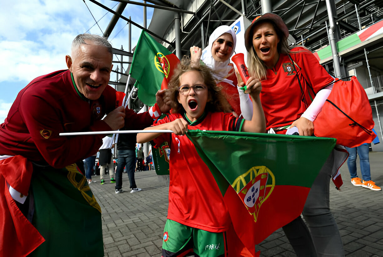 Pháp loại Bồ Đào Nha sau loạt luân lưu ảnh 10 Pháp loại Bồ Đào Nha sau loạt luân lưu ảnh 10