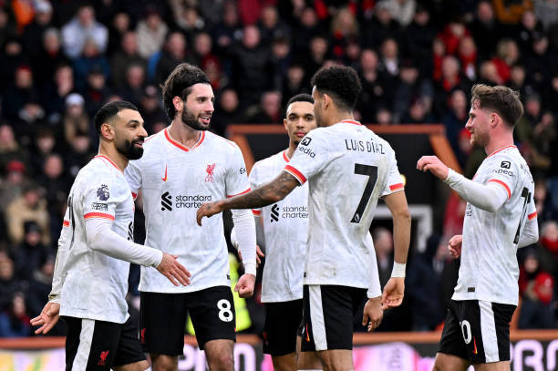 Salah đưa Liverpool vượt ải Bournemouth ảnh 25