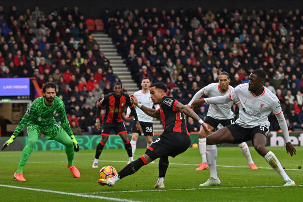 Salah đưa Liverpool vượt ải Bournemouth ảnh 18